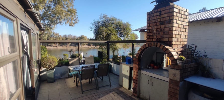 2 Bedroom Property for Sale in Mullersrust Free State